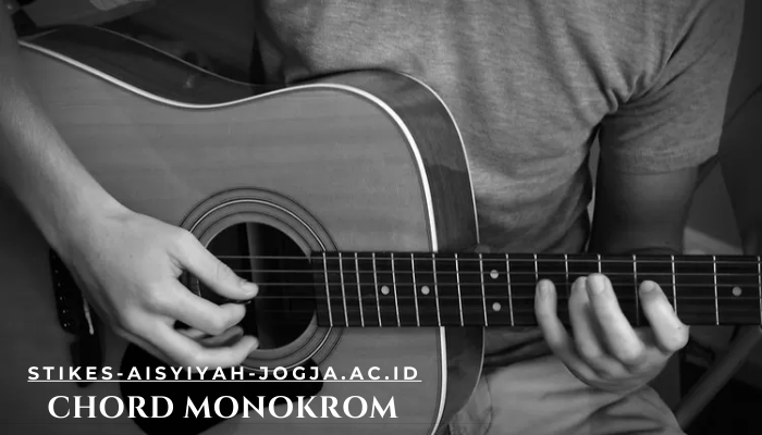 Lirik dan Lagu Terpopuler Pada Jamannya Chord Monokrom